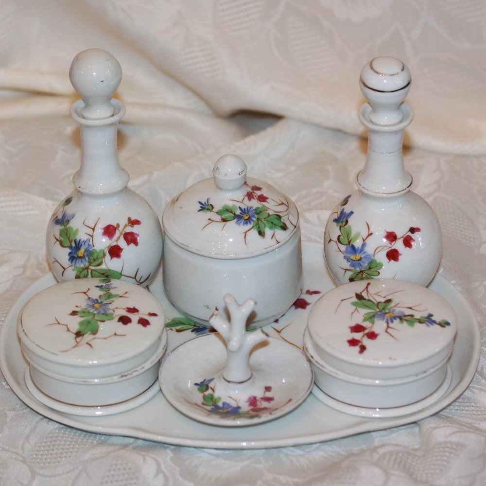 VINTAGE 7 PIECE PORCELAIN DRESSER SET PERFUME POWD